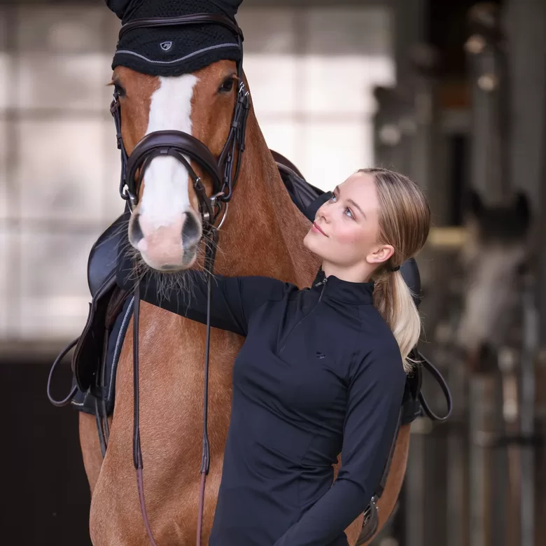 Ausis ARMA Classic - melnas